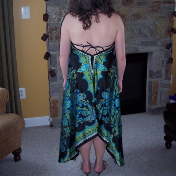 Pyramid Collection Handkerchief spaghetti strap dress one-size - Picture 2 of 5